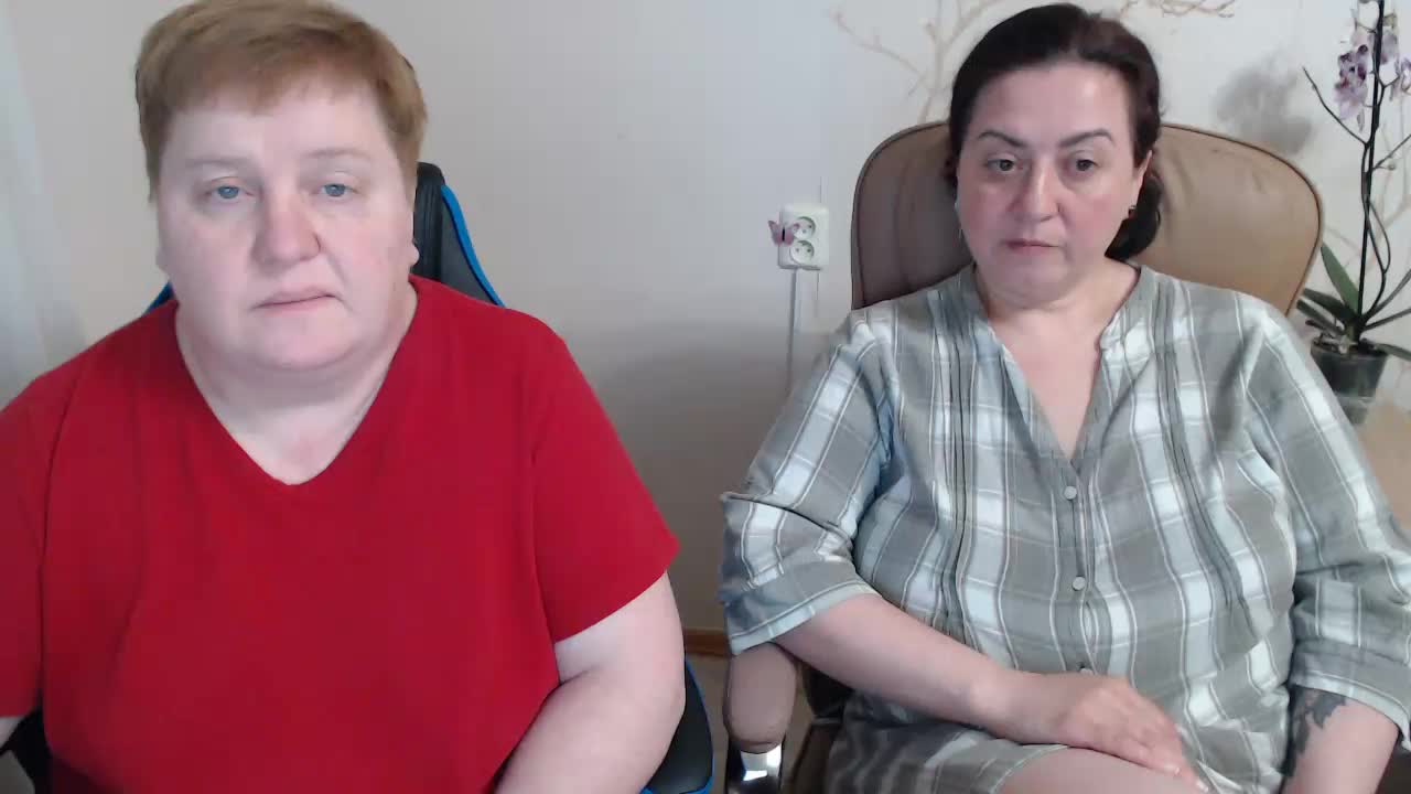 XMollyJaneEX Cam Model Chat April 22, 2026