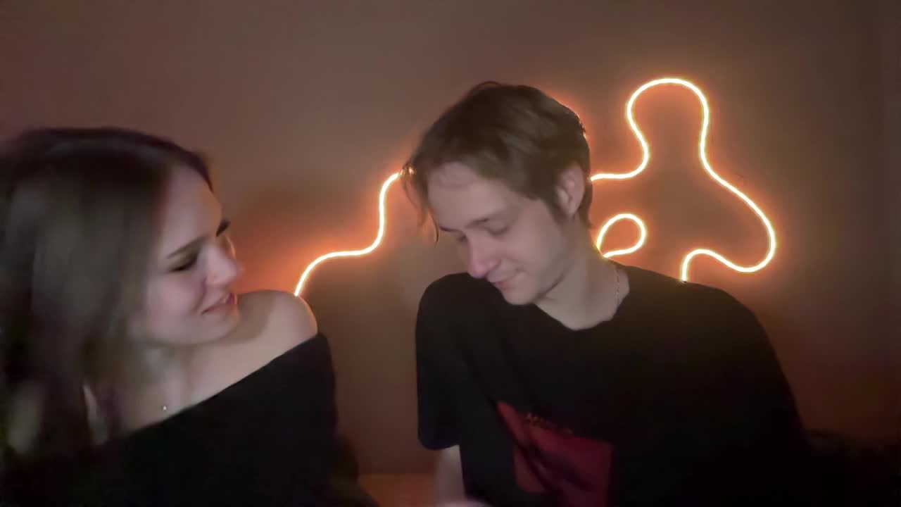 titsDestroy2007 Cam Model Chat April 22, 2026