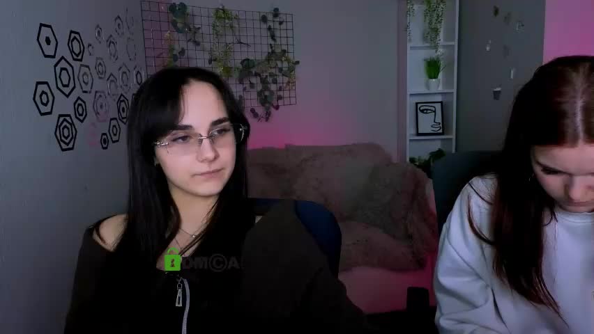 ariana_ross7 Cam Model Chat April 22, 2026