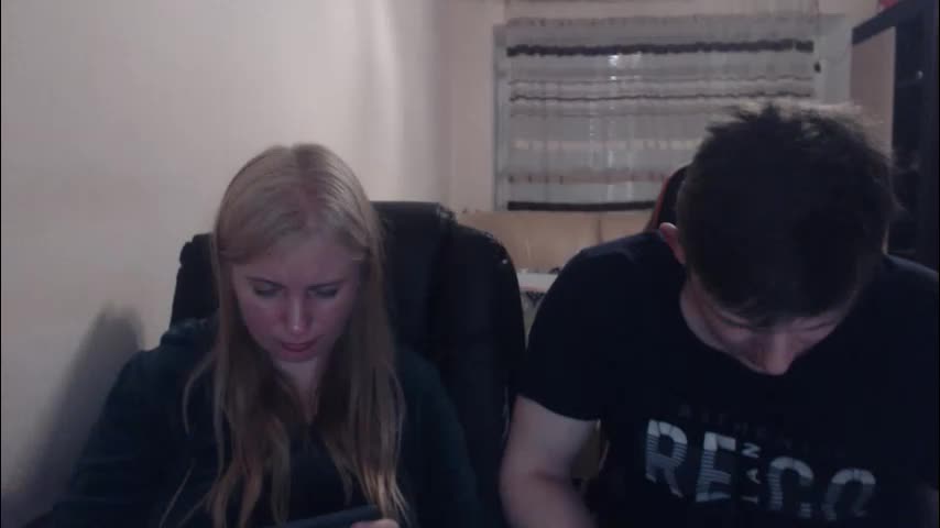 jenisandpeter Cam Model Chat April 24, 2026