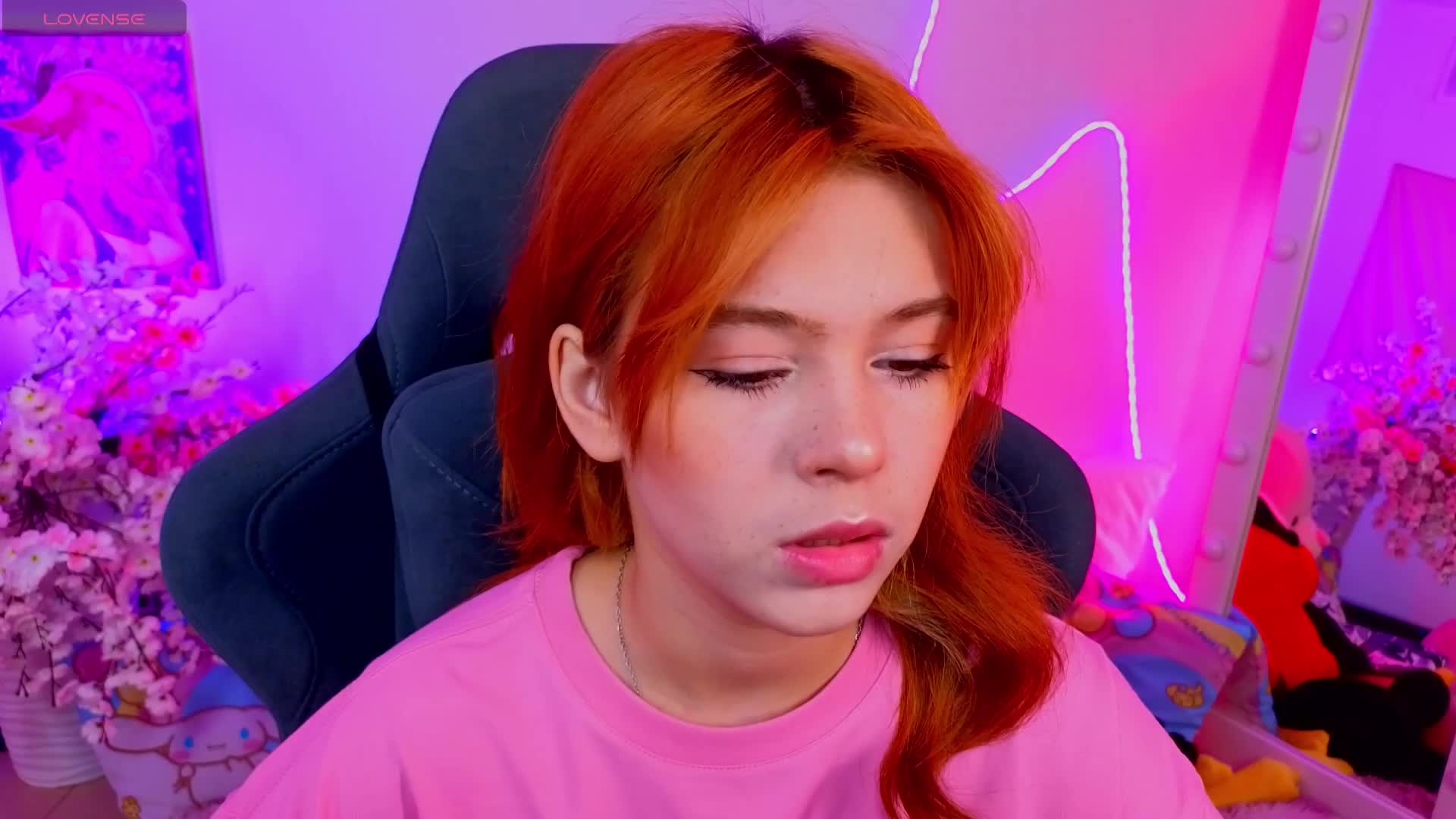 CoralineJones Cam Model Chat April 24, 2026