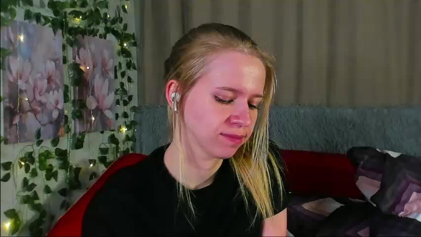 hit_spicy_girls Cam Model Chat April 24, 2026