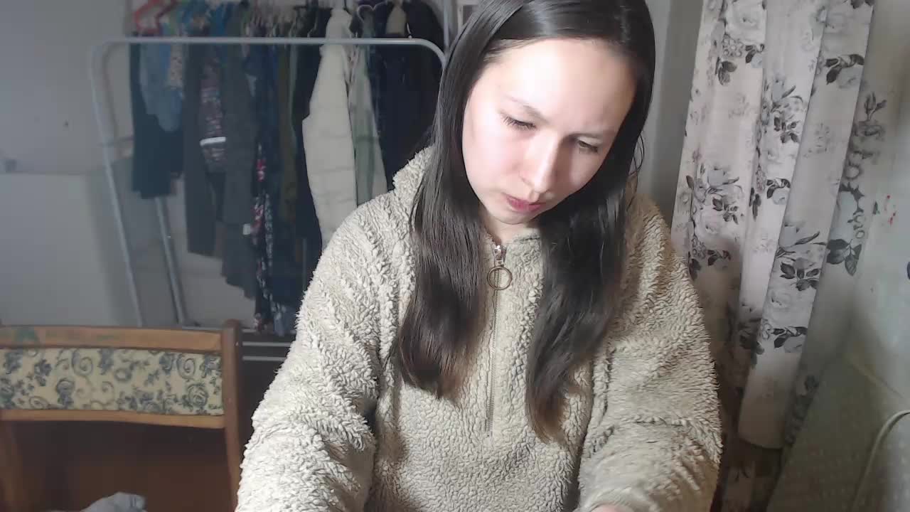 _____Yoour___Dream____ Cam Model Chat April 27, 2026