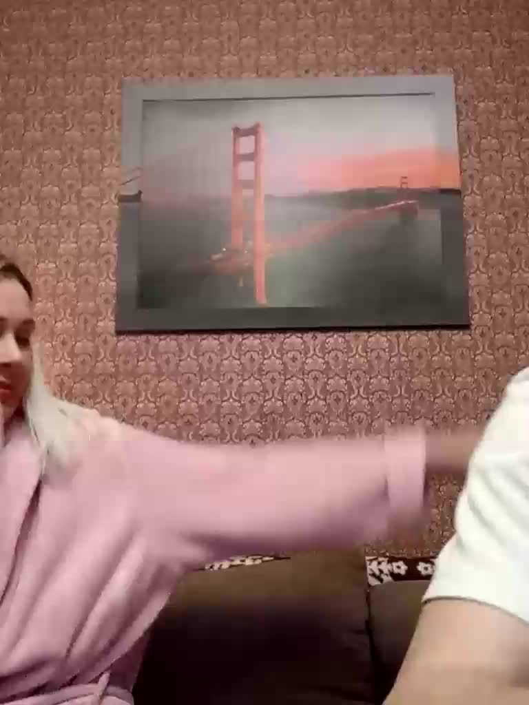Andre-Blondinochka Cam Model Chat April 27, 2026