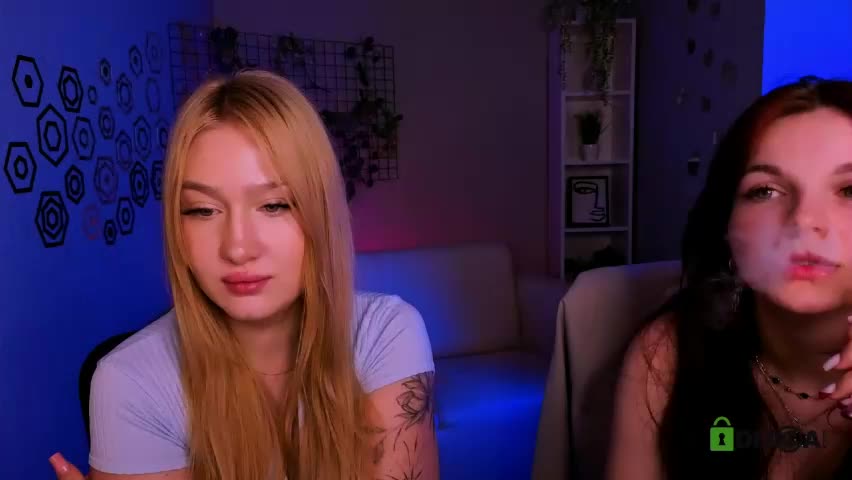playful_sophie Cam Model Chat April 27, 2026