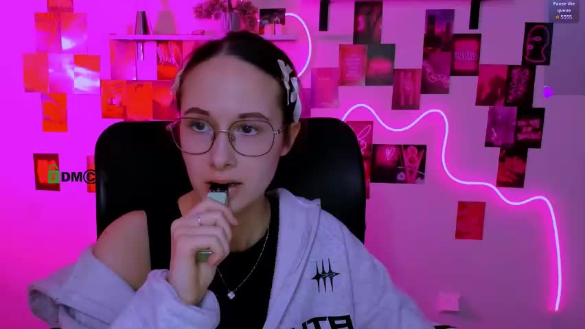 mona_cloud Cam Model Chat April 27, 2026