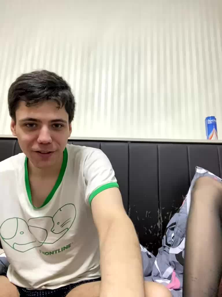 zaebokroom999 Cam Model Chat April 27, 2026