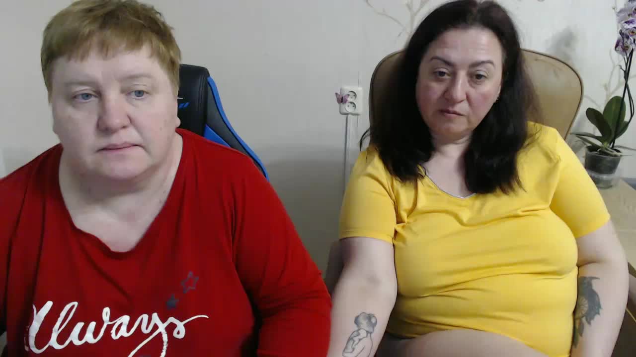 XMollyJaneEX Cam Model Chat April 27, 2026
