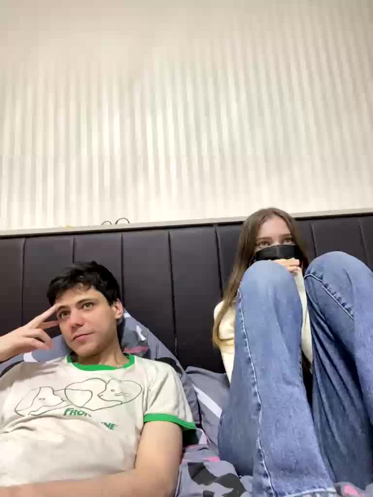zaebokroom999 Cam Model Chat April 27, 2026