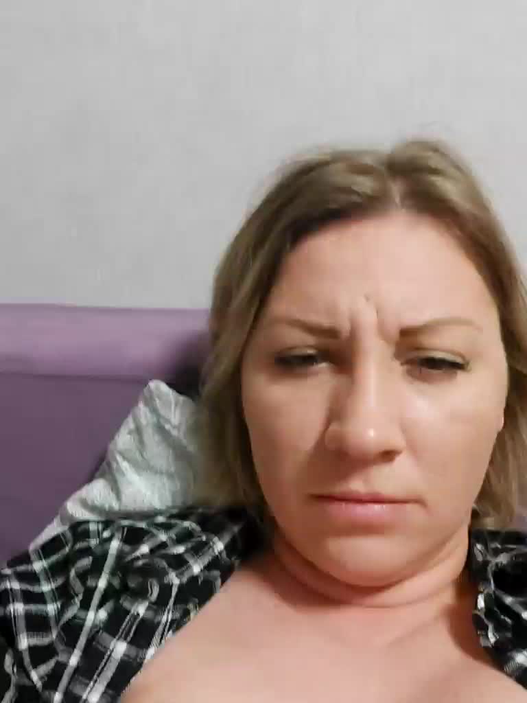 yuliia_3003 Cam Model Chat April 28, 2026