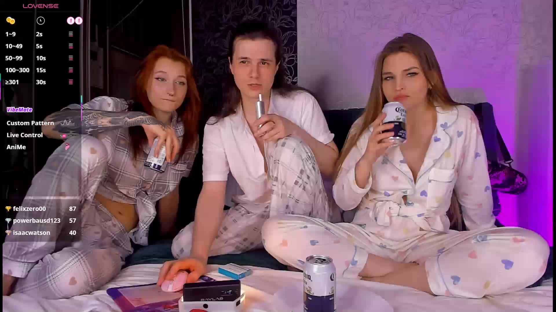 FuckinHotCouple Cam Model Chat April 29, 2026
