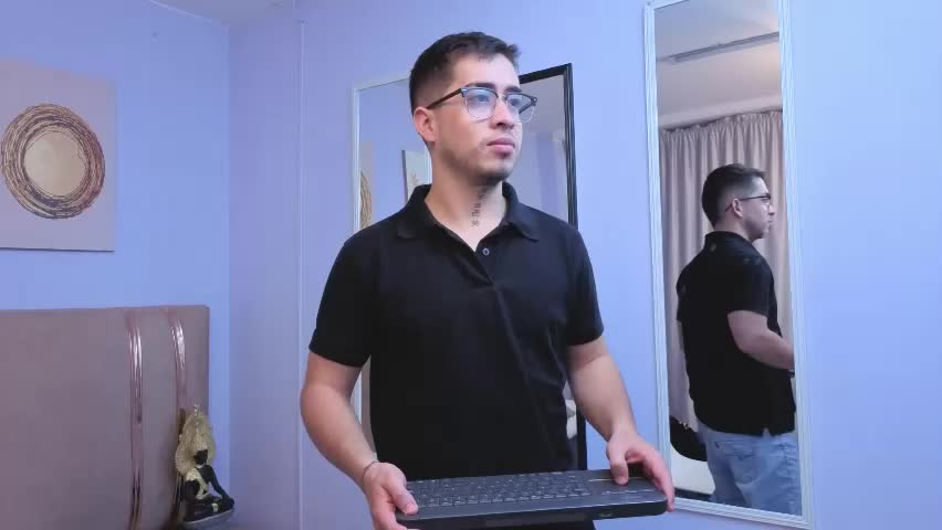 tommas_johnson Cam Model Chat April 30, 2026