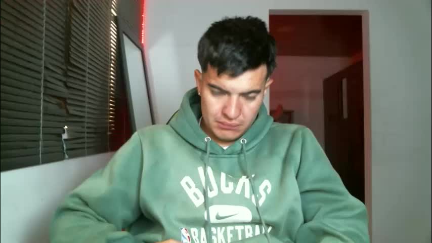 franccesco_699 Cam Model Chat May 3, 2026