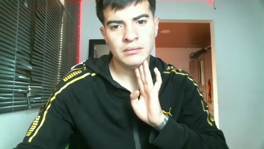 franccesco_699 Cam Model Chat May 8, 2026
