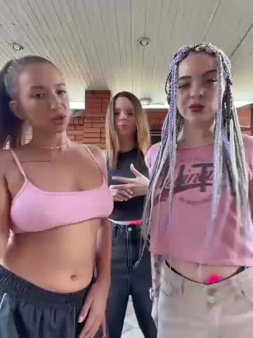 RollingGirls Cam Model Chat May 8, 2026