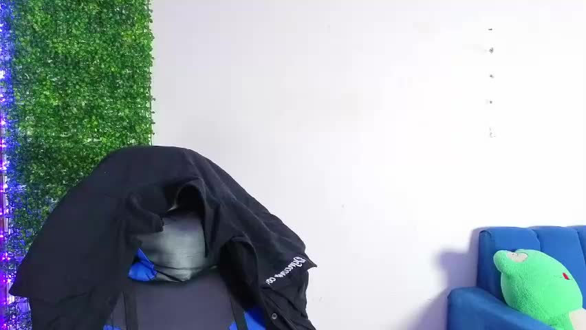 gael_david Cam Model Chat May 9, 2026