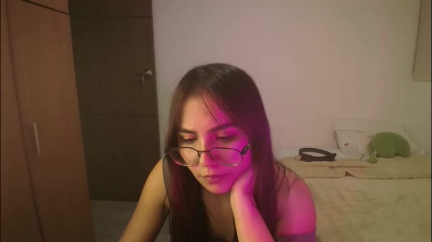_maxxx1_ Cam Model Chat May 15, 2026