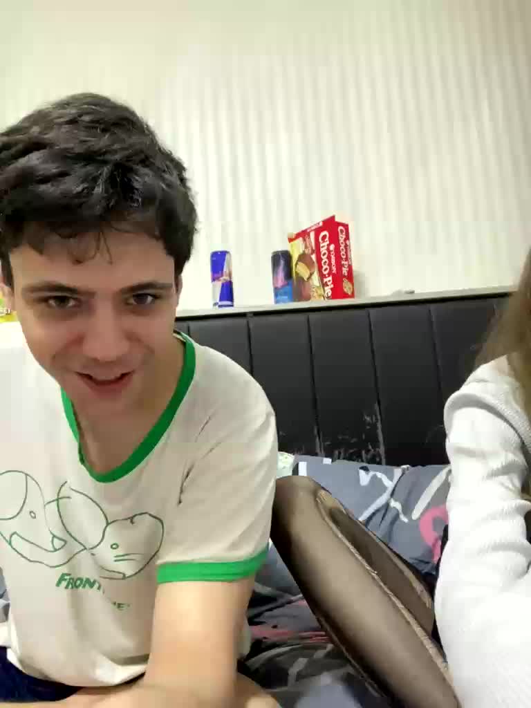 zaebokroom999 Cam Model Chat May 15, 2026