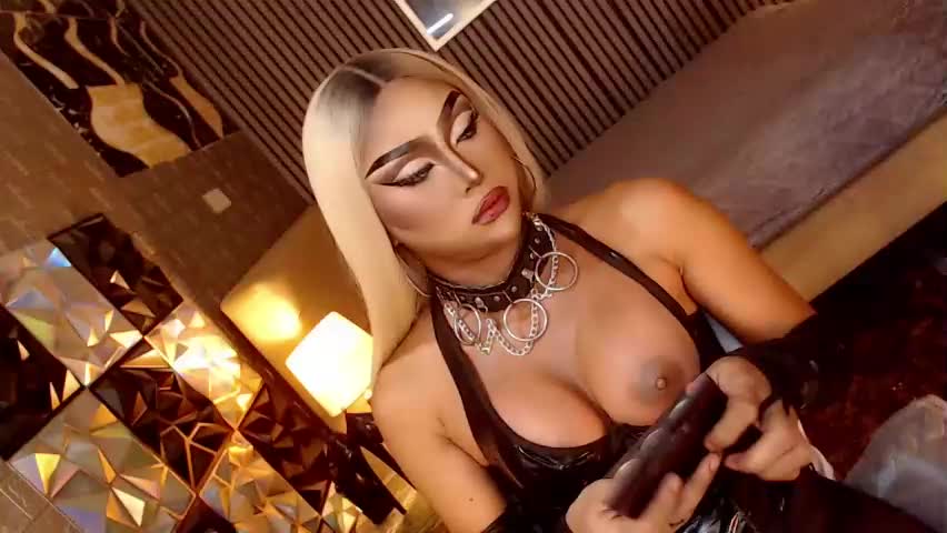 unforgettablebrianna Cam Model Chat May 19, 2026