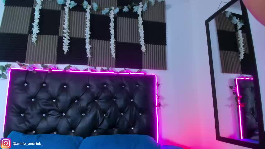 _annie_andrick_ Cam Model Chat May 22, 2026