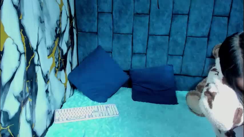 valentinaklean1 Cam Model Chat May 28, 2026