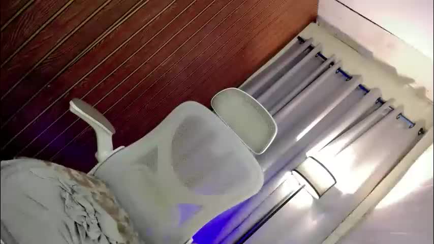 innocentcock69_britney Cam Model Chat May 28, 2026