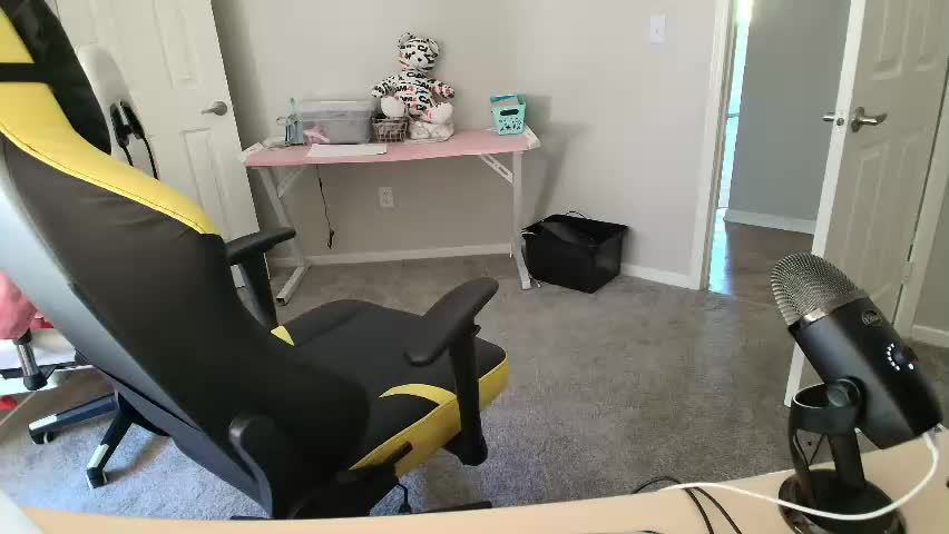iamtommyparker Cam Model Chat June 2, 2026