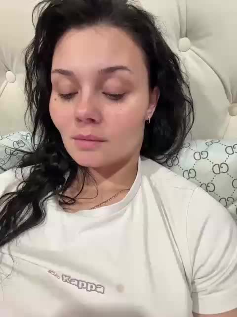 _Milashka_ Cam Model Chat June 3, 2026