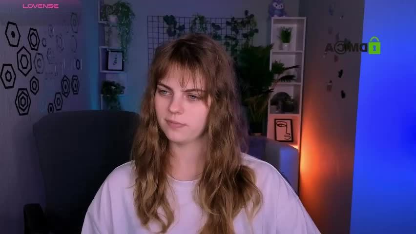 flora_ri Cam Model Chat June 5, 2026