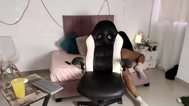 salome_horny3 Cam Model Chat June 16, 2026