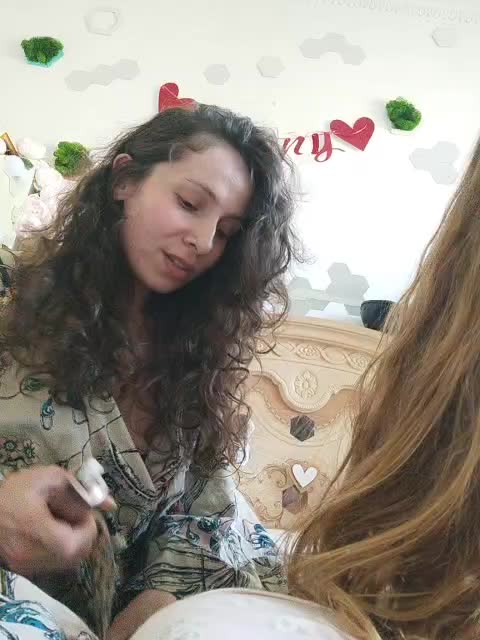 Bonne-Aurore Cam Model Chat June 23, 2026