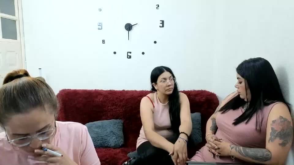 emilyriskhot Cam Model Chat June 24, 2026