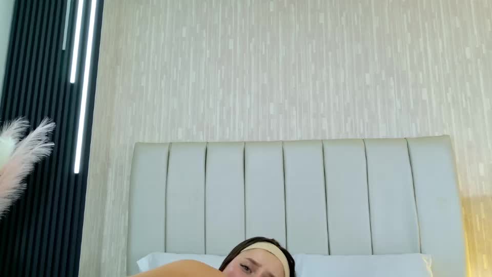 carrie_gb Cam Model Chat June 25, 2026