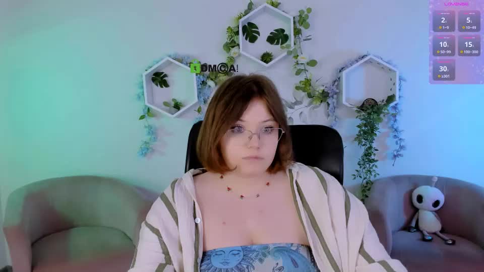 nikol_kitt Cam Model Chat July 6, 2026