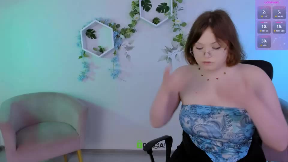 nikol_kitt Cam Model Chat July 6, 2026