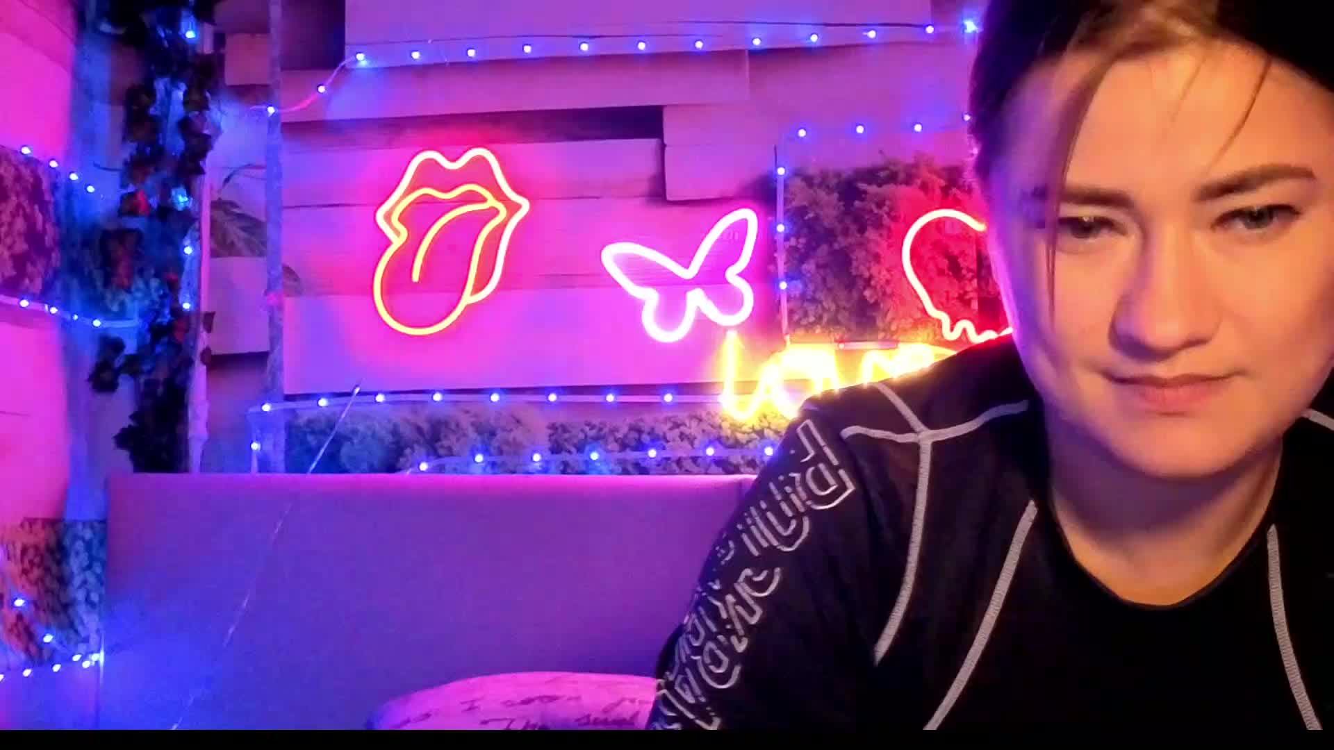 2Laski2 Cam Model Chat July 6, 2026
