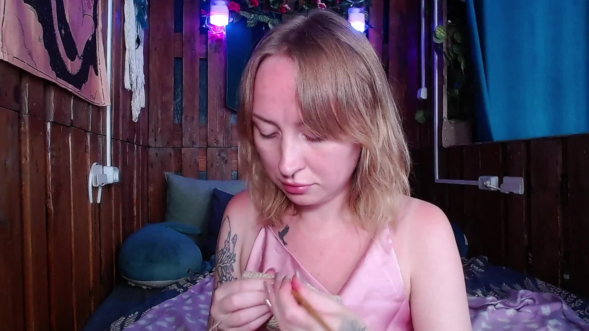 MiMi-Deep Cam Model Chat July 8, 2026