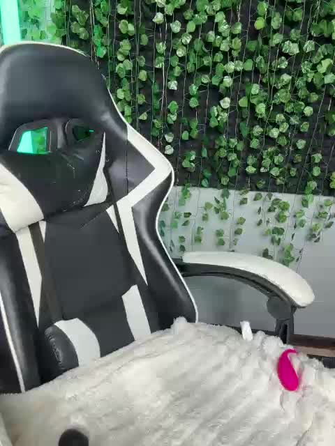 Eva_Kit Cam Model Chat July 12, 2026