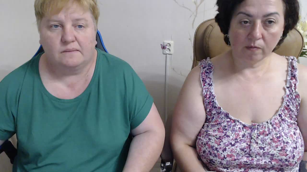 XMollyJaneEX Cam Model Chat July 12, 2026