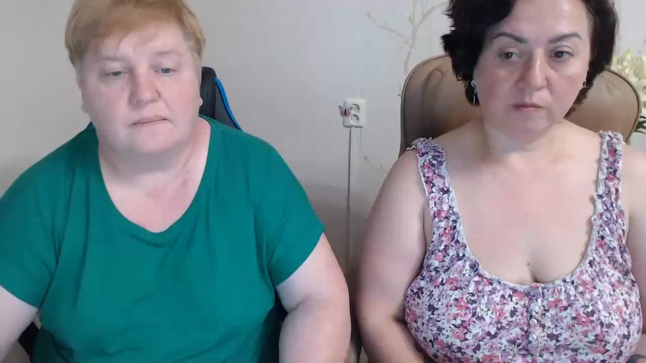 XMollyJaneEX Cam Model Chat July 12, 2026