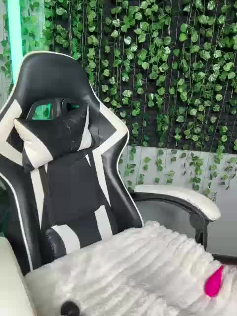 Eva_Kit Cam Model Chat July 12, 2026