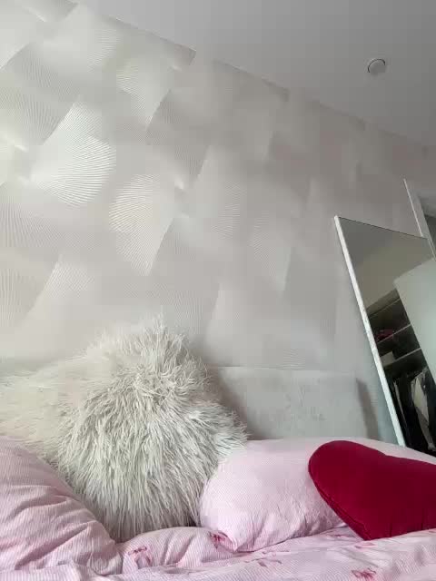MilaLuxury Cam Model Chat July 13, 2026