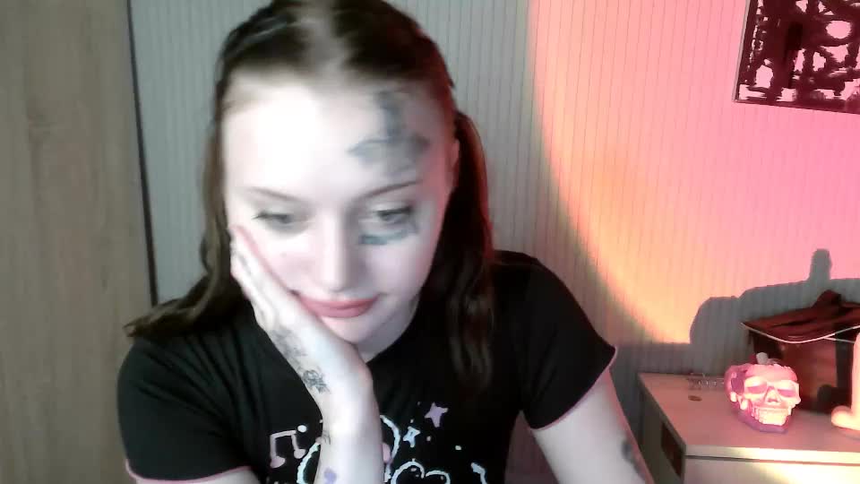 eva_sunshine_blueeyes Cam Model Chat July 14, 2026