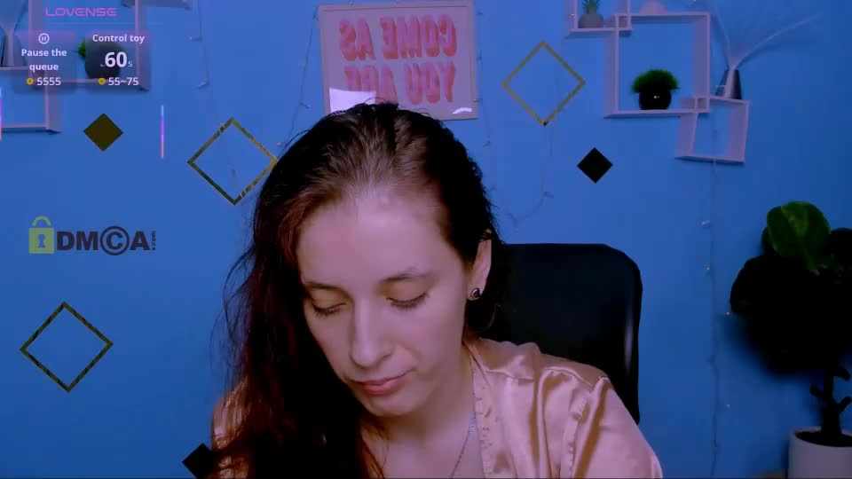 nami_glow Cam Model Chat July 14, 2026