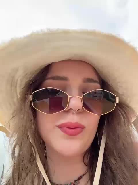 MiniNika Cam Model Chat July 14, 2026