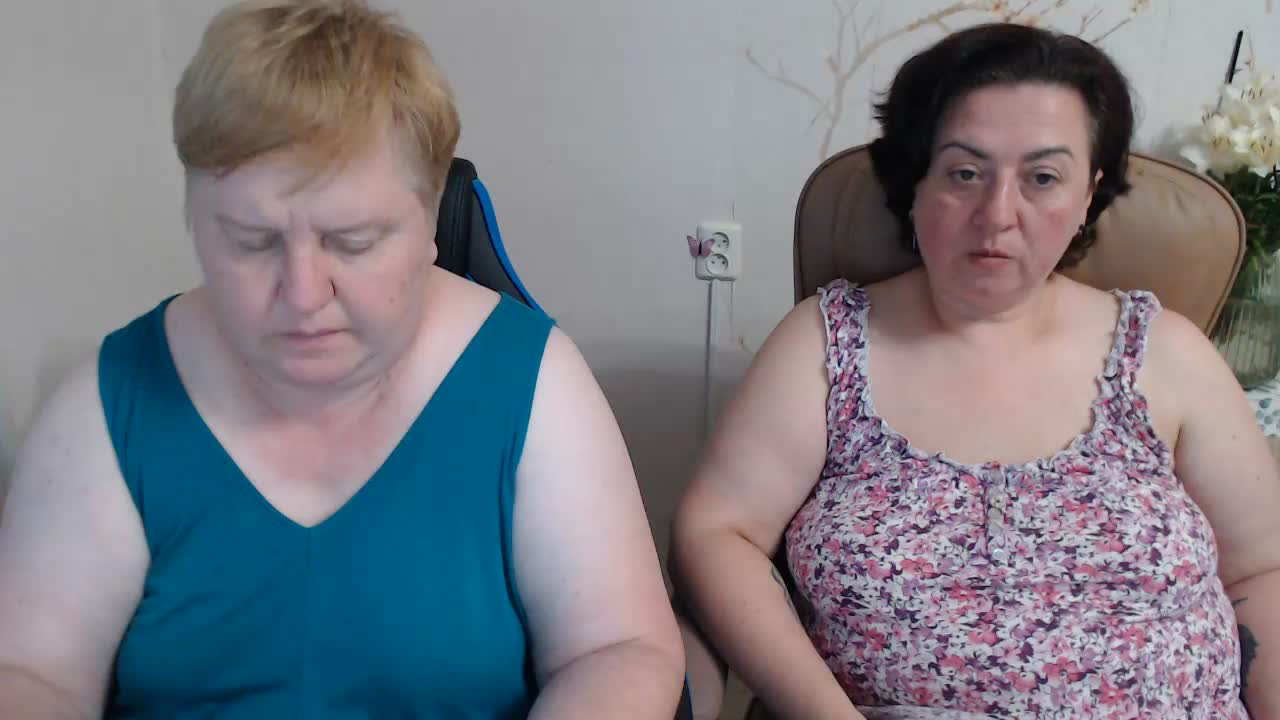 XMollyJaneEX Cam Model Chat July 14, 2026