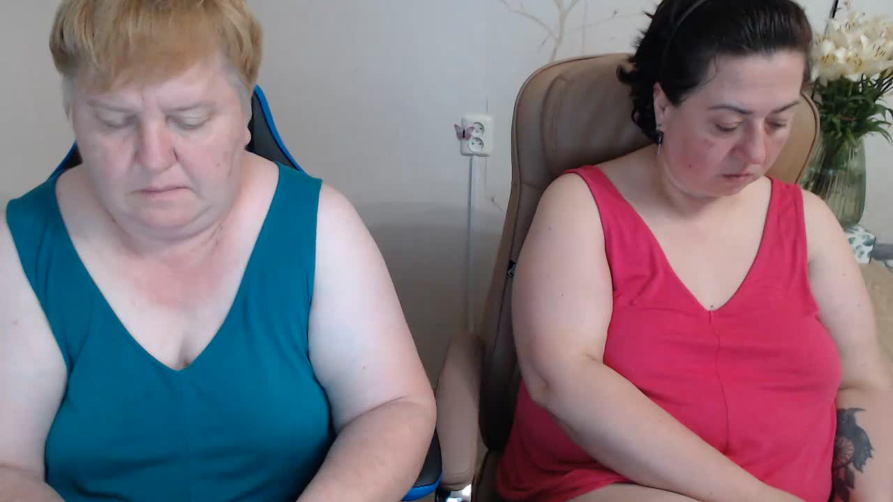 XMollyJaneEX Cam Model Chat July 16, 2026