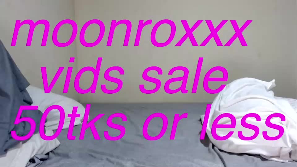 moonroxxx Cam Model Chat July 16, 2026