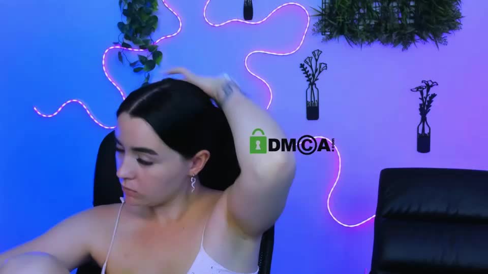aria_glow Cam Model Chat July 16, 2026