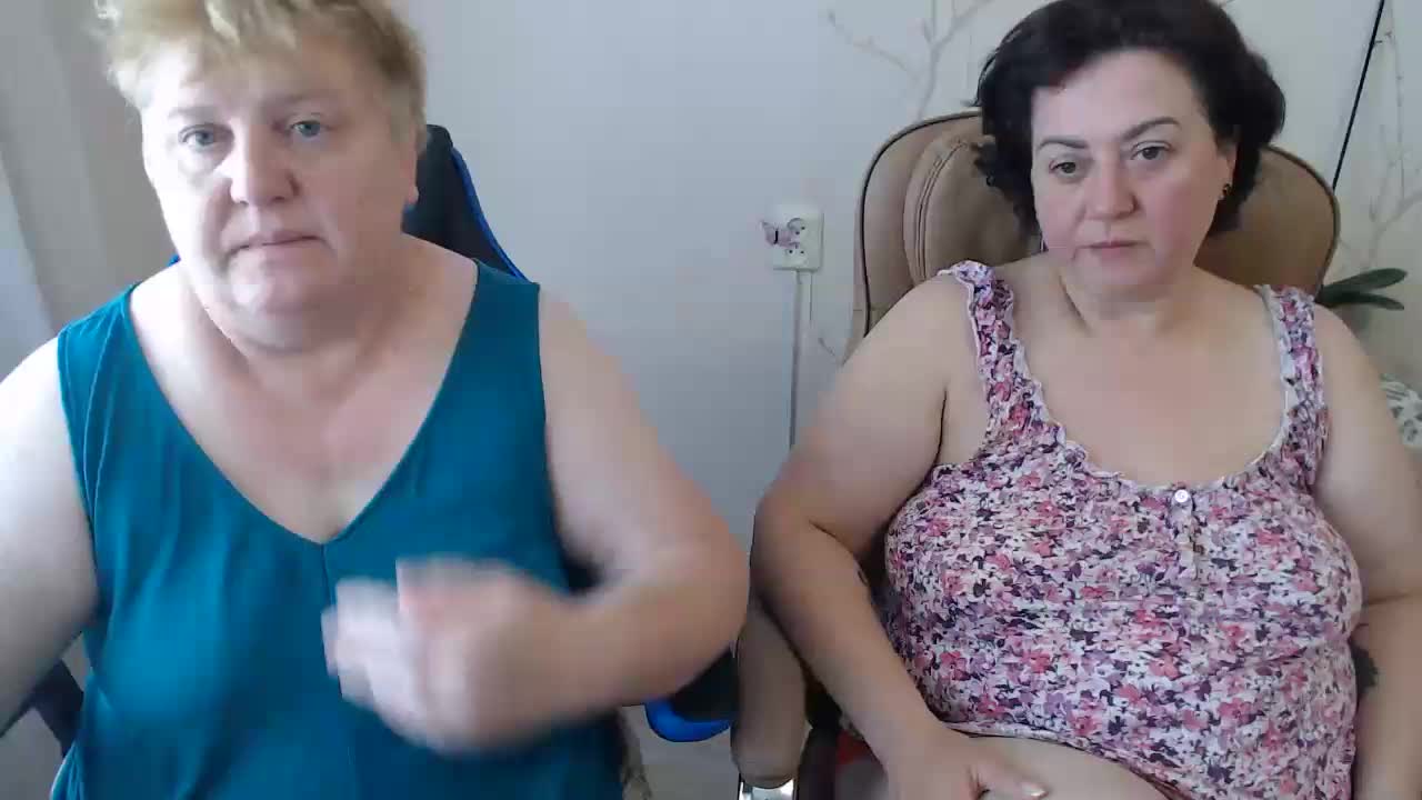 XMollyJaneEX Cam Model Chat July 18, 2026